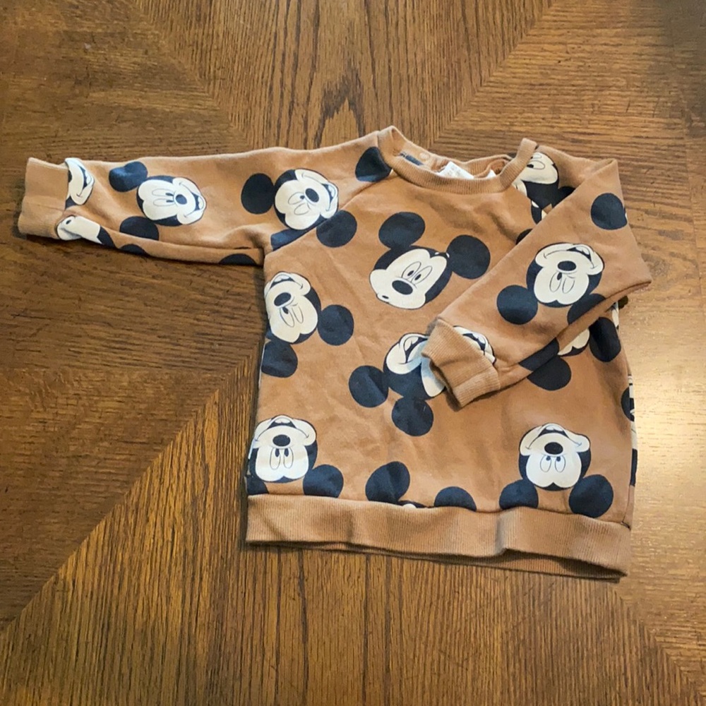 Disney crewneck